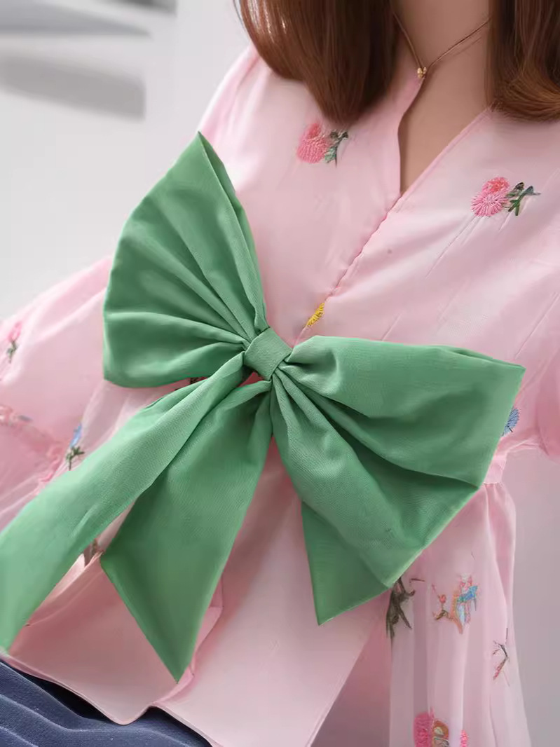 Embroidered Back Big Bow - Image 5