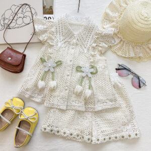 Hollow-out Floral Vest Top